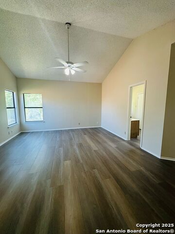 3235 Tree Grove Property Photo 14