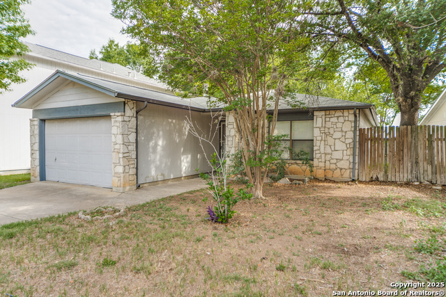 7359 Corian Park Property Photo 2