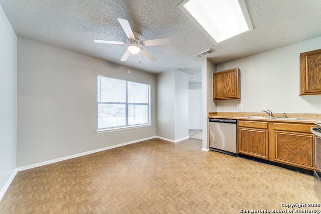 7359 Corian Park Property Photo 8