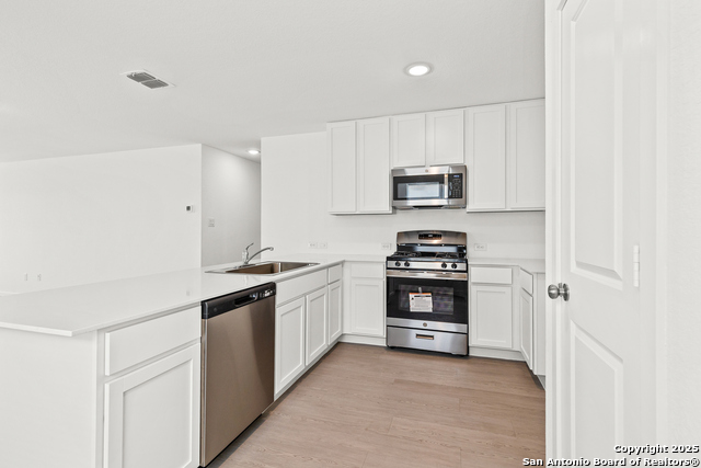 5206 Morgan Crst Property Photo 3