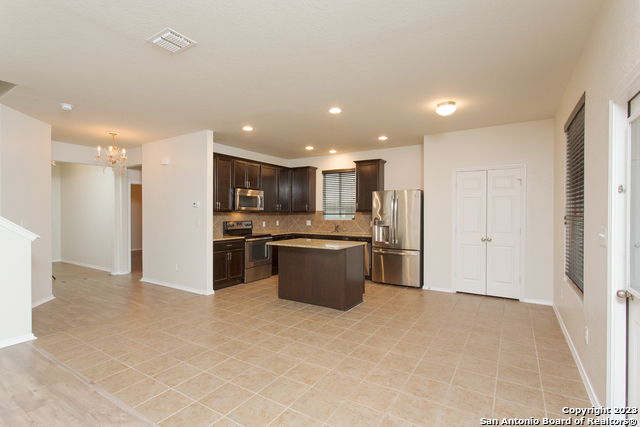 9342 Fisherman Prt Property Photo 4