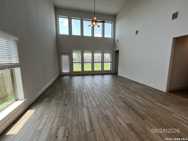 1904 Edgecreek Property Photo 10
