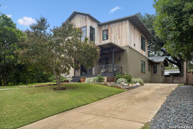 247 Montclair St Property Photo 2