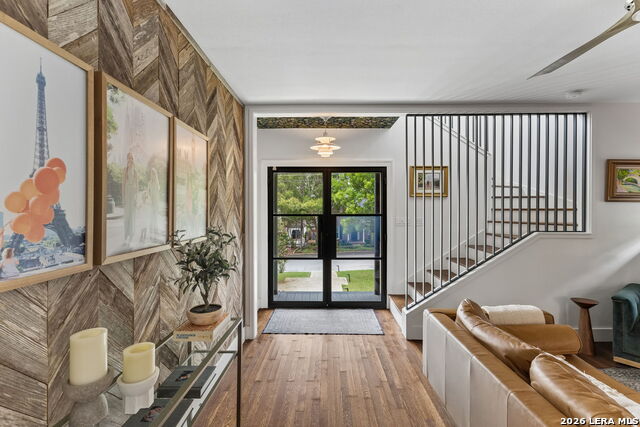 247 Montclair St Property Photo 5