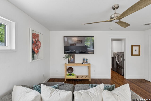 247 Montclair St Property Photo 23