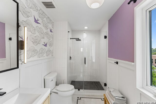 247 Montclair St Property Photo 27