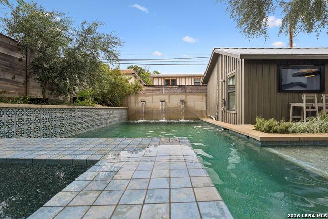 247 Montclair St Property Photo 45