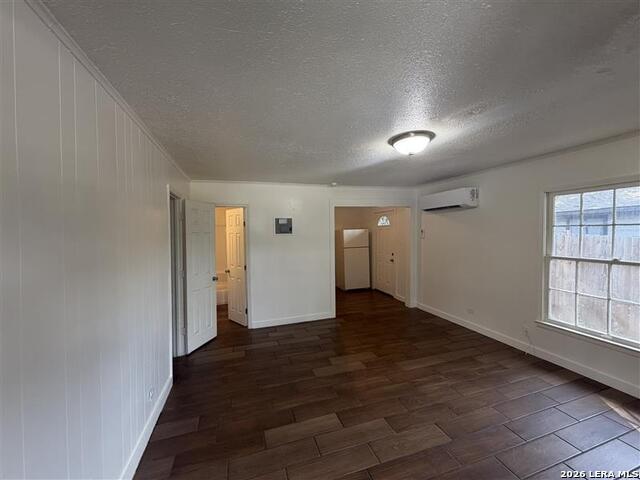 520 Gentleman Rd Property Photo 2