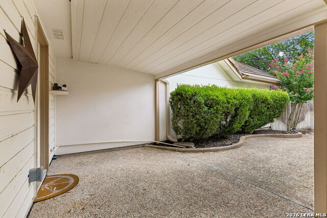 16806 Brookwood Property Photo 32