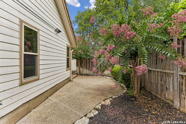 16806 Brookwood Property Photo 38