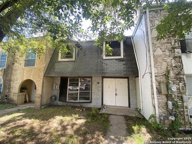1208 Churing Dr Property Photo 1