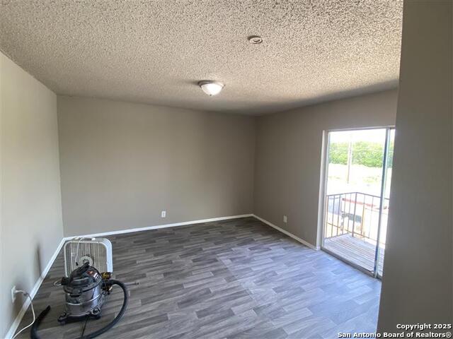1208 Churing Dr Property Photo 11