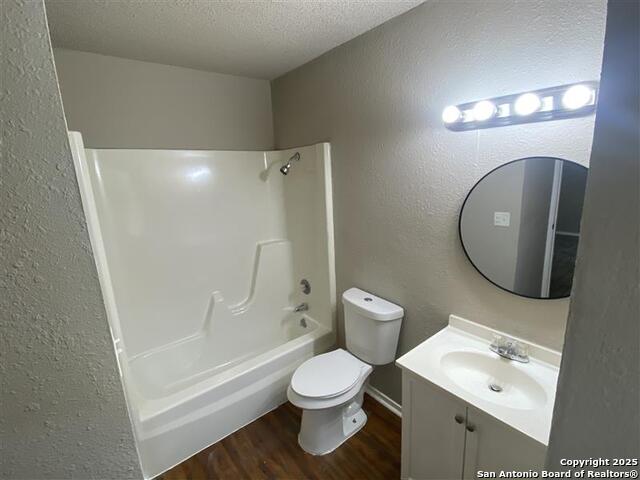 1208 Churing Dr Property Photo 13