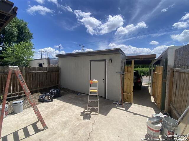 1208 Churing Dr Property Photo 19