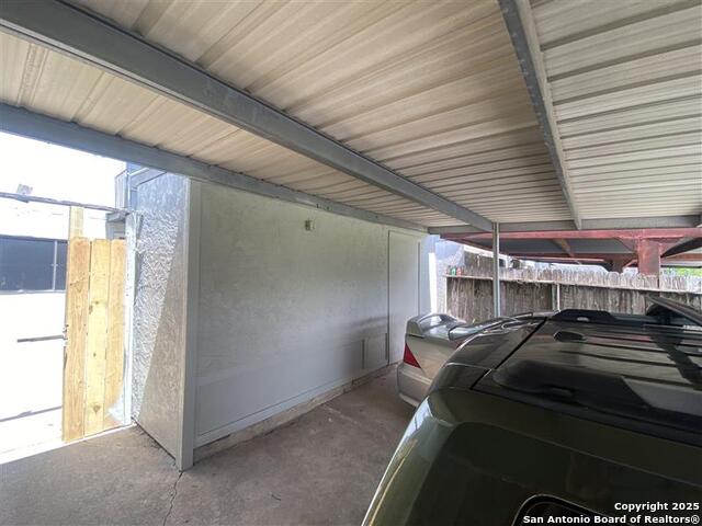 1208 Churing Dr Property Photo 20