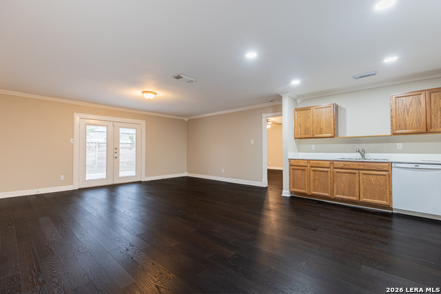 21514 Longwood Property Photo 13
