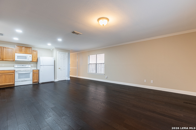 21514 Longwood Property Photo 15