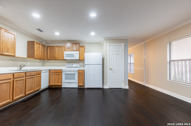 21514 Longwood Property Photo 16