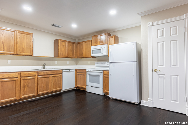 21514 Longwood Property Photo 17