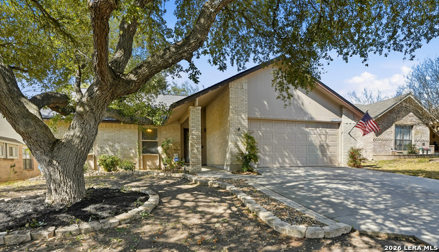 3729 Hunters Glen Property Photo 1