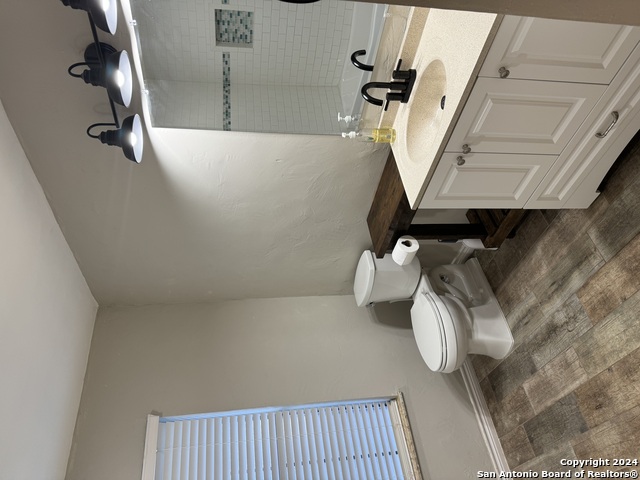 13939 S Village Dr Property Photo 15