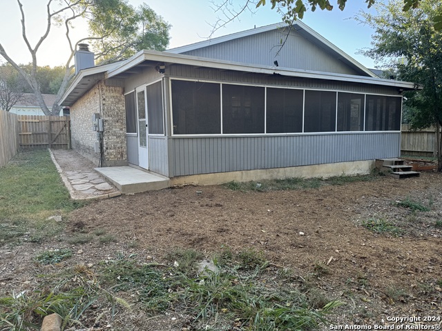 13939 S Village Dr Property Photo 20