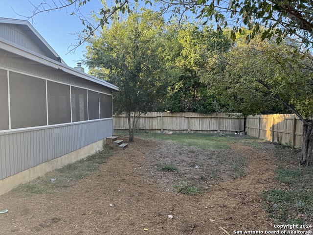 13939 S Village Dr Property Photo 21
