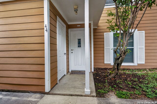 7322 Oak Manor Dr