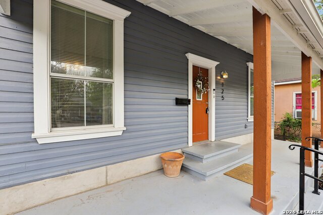 125 Stace Property Photo 4