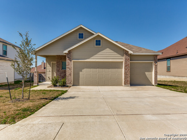 320 Saddle Leaf Property Photo 1