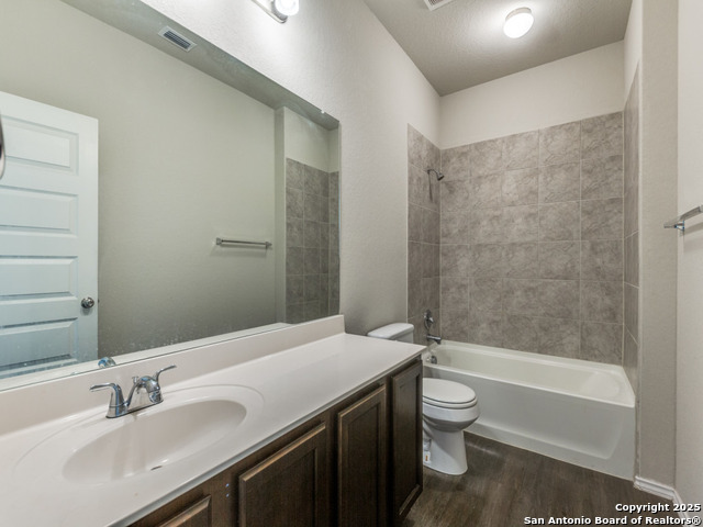 320 Saddle Leaf Property Photo 24