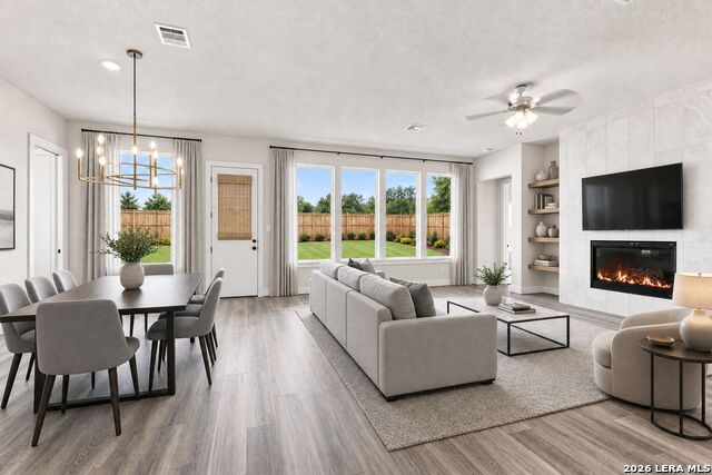 214 Fandango Property Photo 4