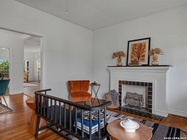 2022 W Craig Place Property Photo 8