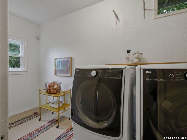 2022 W Craig Place Property Photo 31