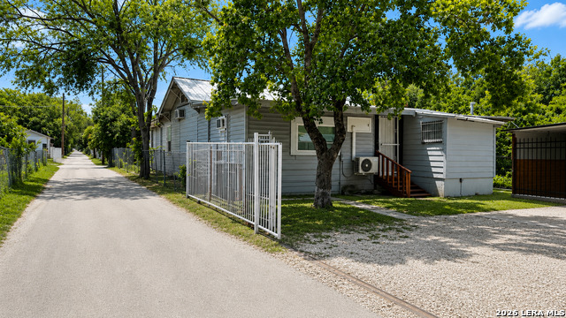 314 N Nueces Property Photo 3