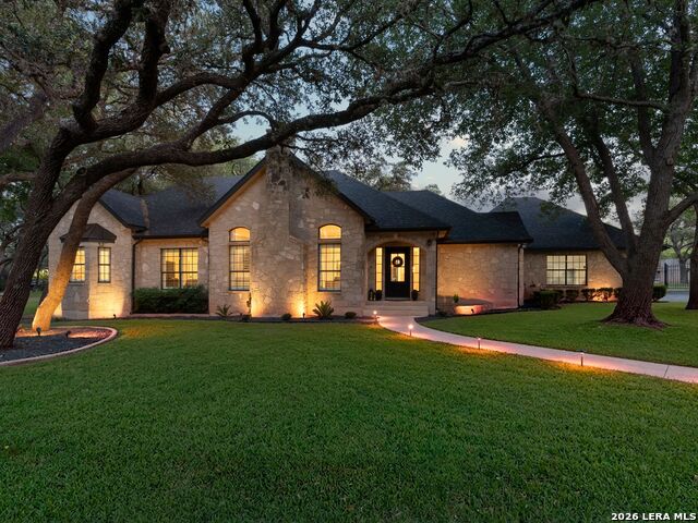 8638 Classic Oaks Ln Property Photo 1