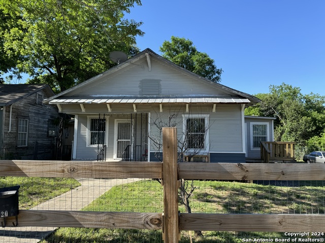 520 W Mitchell St Property Photo 1