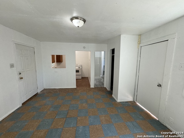 520 W Mitchell St Property Photo 14