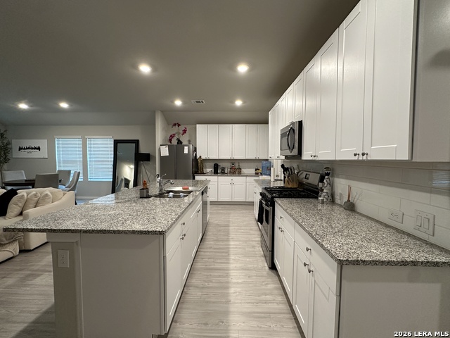 9210 Landa Fls Property Photo 4