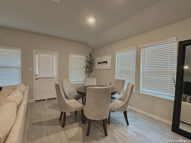 9210 Landa Fls Property Photo 6