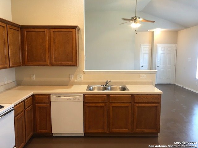 7222 Golf Way Property Photo 4