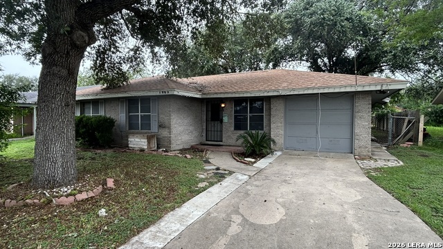 1009 E CLARE ST Property Photo 1