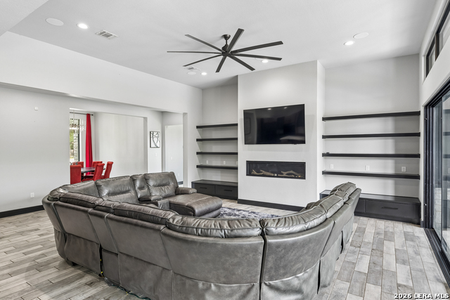 993 Jenny Leigh Trl Property Photo 22