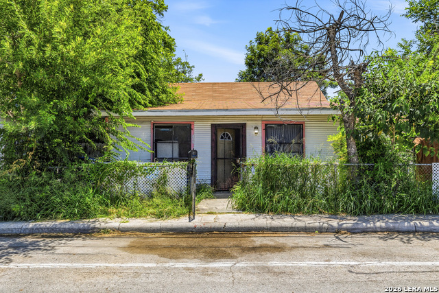808 S Trinity Property Photo 1