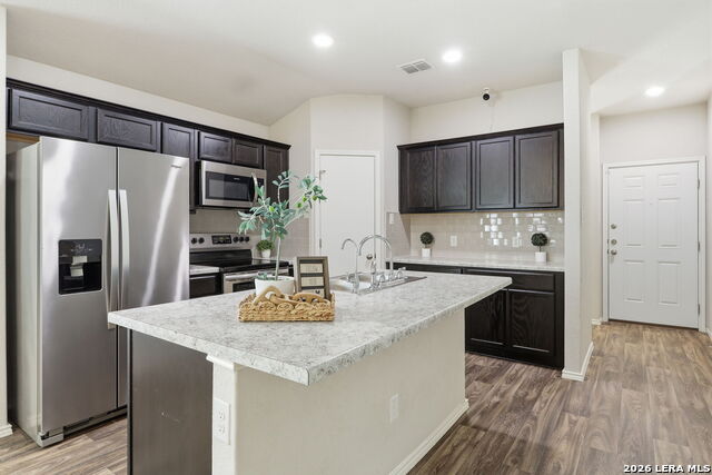4614 Heathers Cross Property Photo 3