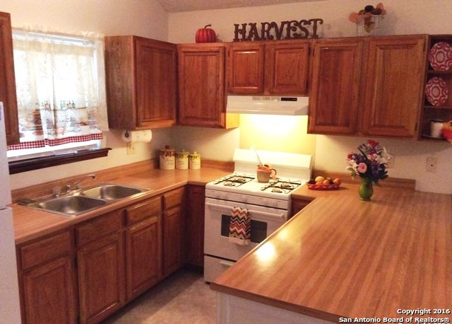 2211 Vera Cruz Property Photo 5