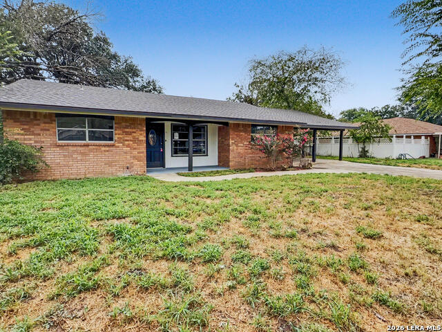 1217 E Comal St Property Photo 1