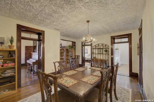 405 W Avenue E Property Photo 25