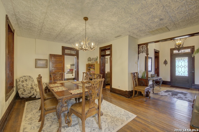 405 W Avenue E Property Photo 26