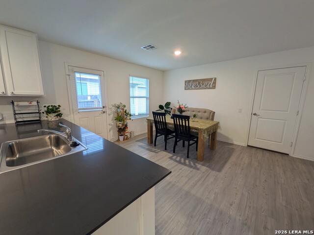 6422 Marco Plns Property Photo 6
